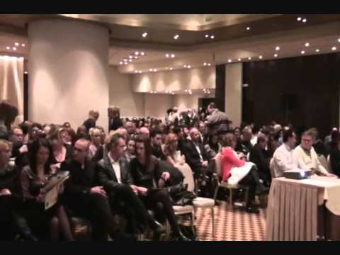 Οι τρεις διαφορετικές ενέργειες (Macedonia Palace)