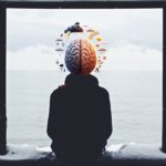 Γιατί το μυαλό μας πάει πρώτα στο κακό;